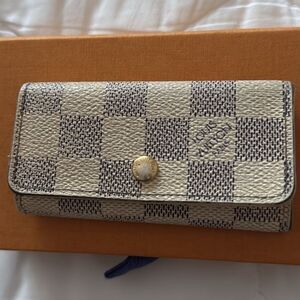 Louis Vuitton Damier Azur 4 Hook Key Case. Authentic with Box & Dust Bag.